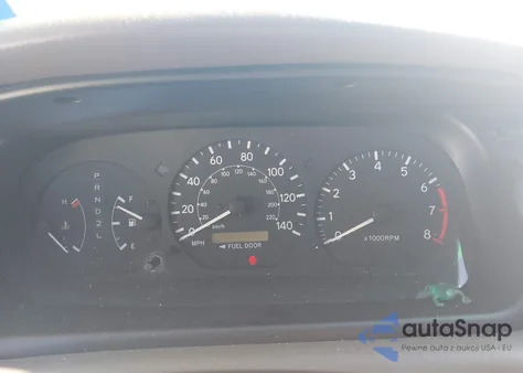 2001 Toyota Camry Le z USA, uszkodzony, nr VIN 4T1BG22K41U871052